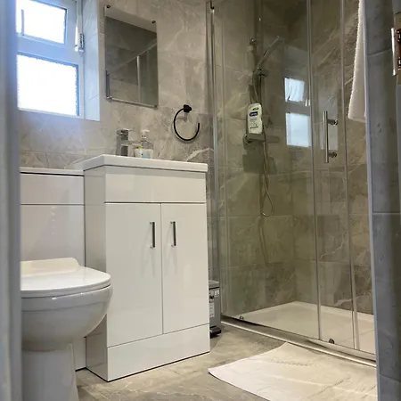 The Lux Ville, Stunning 6 Bedroom Home In London Plumstead  Exterior photo
