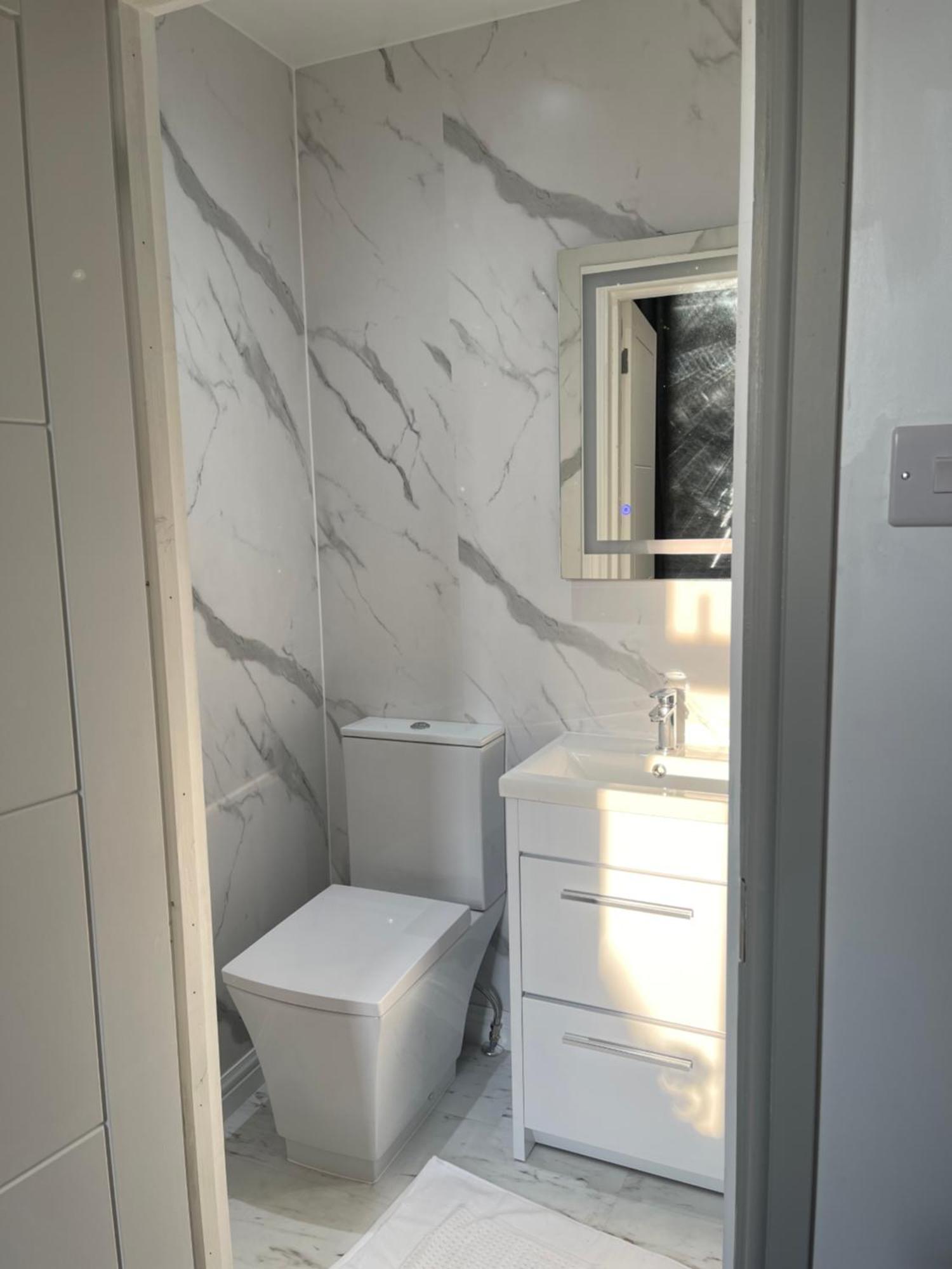 The Lux Ville, Stunning 6 Bedroom In London